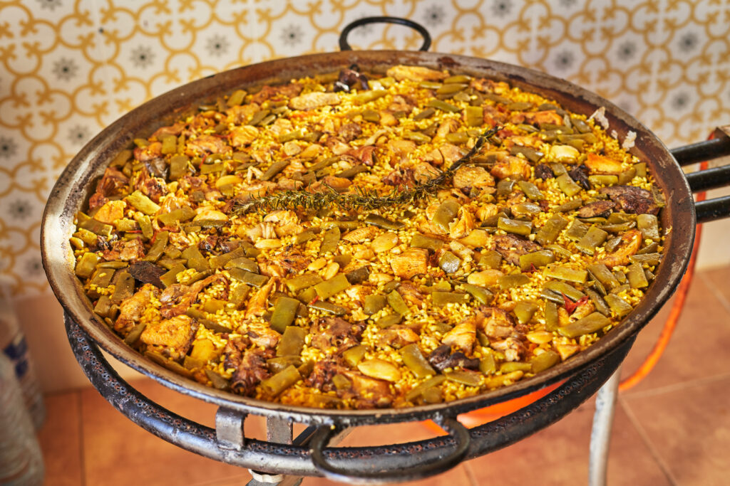 valencian paella